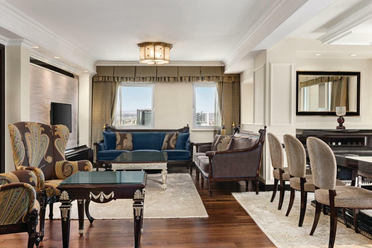 Wyndham Grand Kayseri Luaran gambar A living room at The Pierre